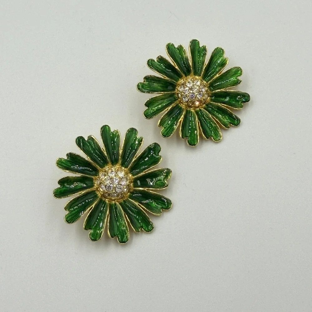 Vtg Sue Ellen Daisy Earrings Swarovski Crystal Green Flower Statement Retro NEW